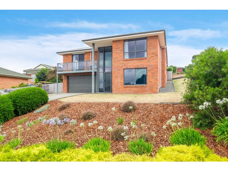 17 Fairview Drive, Kingston TAS 7050