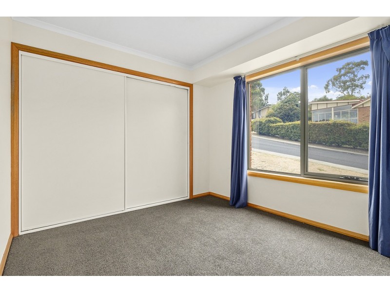 17 Fairview Drive, Kingston TAS 7050