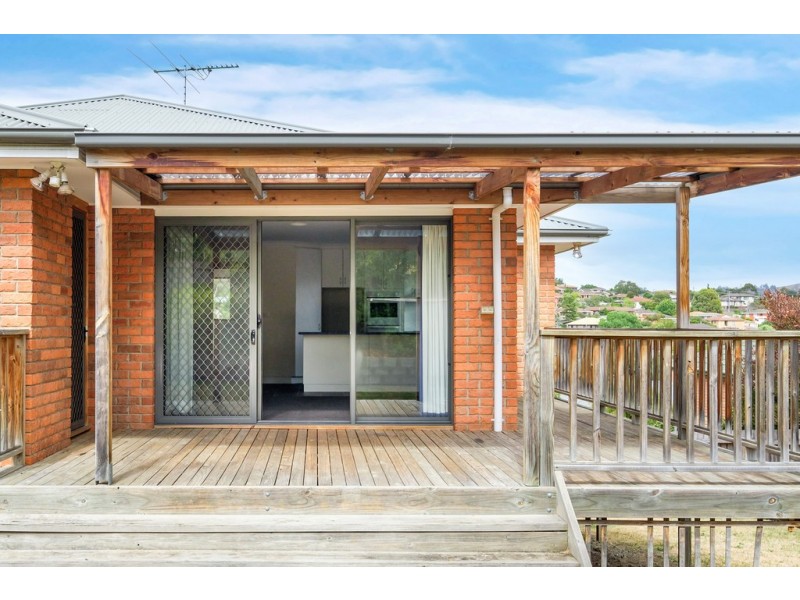 17 Fairview Drive, Kingston TAS 7050