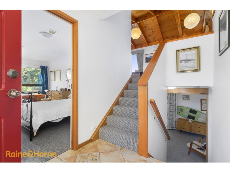 9 NICHOLAS DRIVE, Kingston Beach TAS 7050