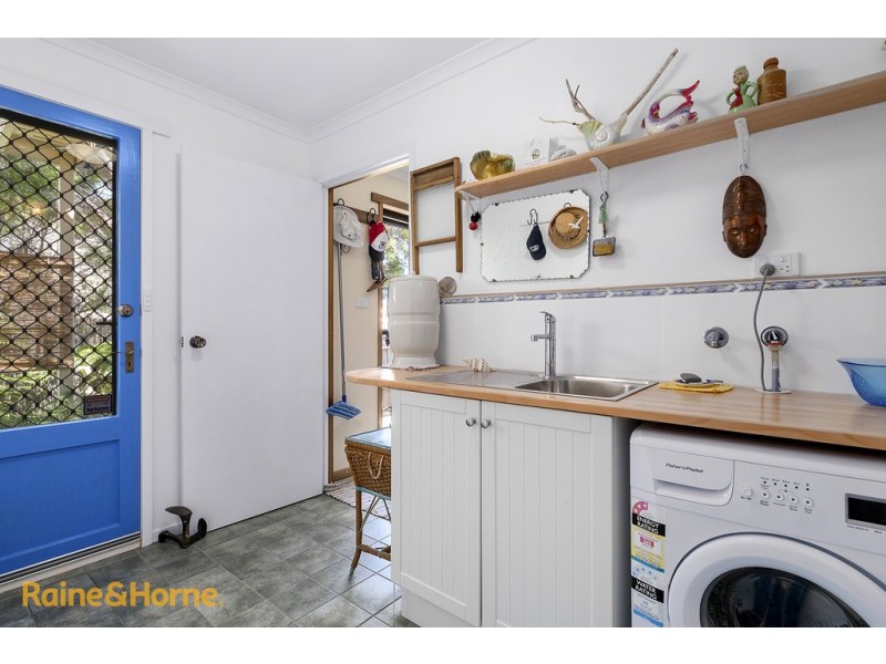 9 NICHOLAS DRIVE, Kingston Beach TAS 7050