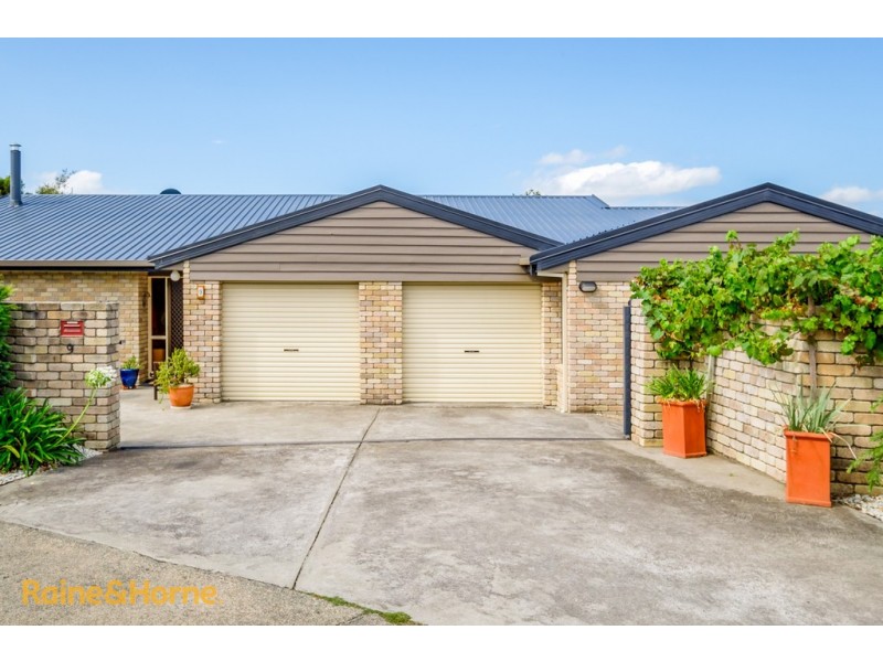 9 NICHOLAS DRIVE, Kingston Beach TAS 7050