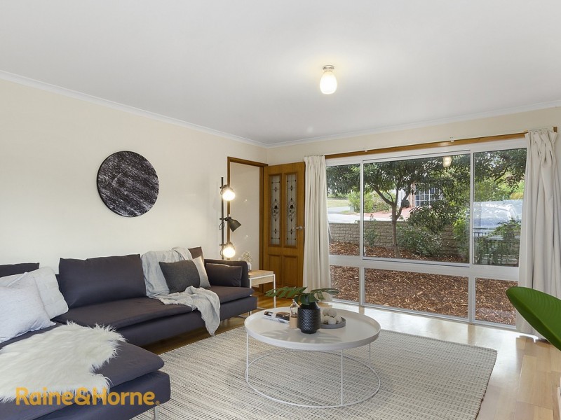 18 Flowerpot Crescent, Blackmans Bay TAS 7052