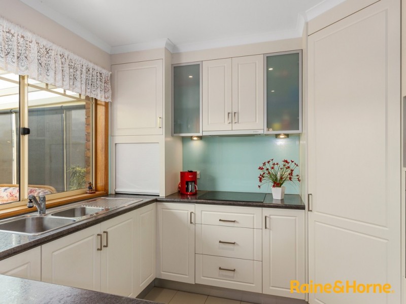 1 Sonnat Drive, Kingston TAS 7050