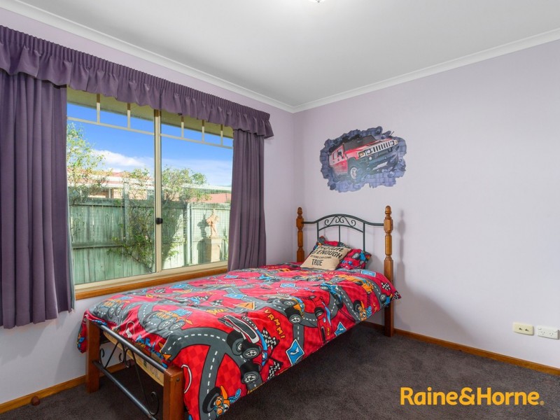 1 Sonnat Drive, Kingston TAS 7050