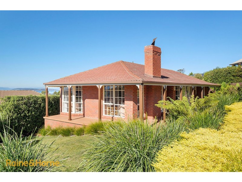 4 Edison Avenue, Blackmans Bay TAS 7052