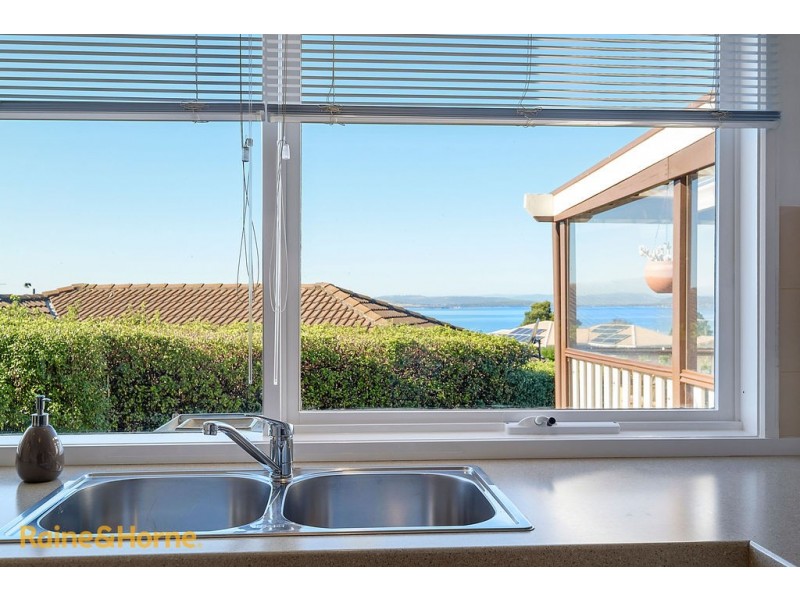 4 Edison Avenue, Blackmans Bay TAS 7052