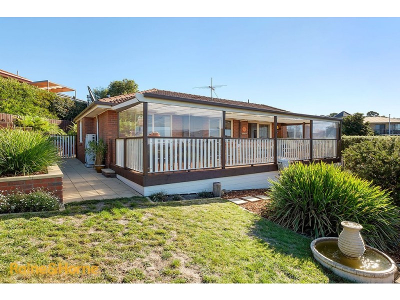 4 Edison Avenue, Blackmans Bay TAS 7052