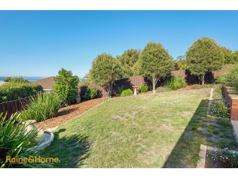 4 Edison Avenue, Blackmans Bay TAS 7052