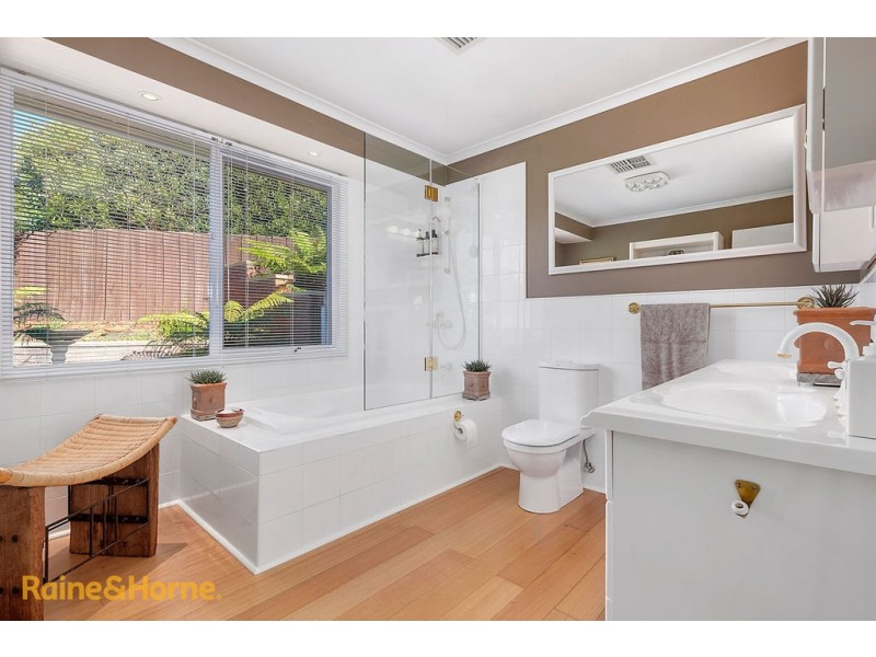 4 Edison Avenue, Blackmans Bay TAS 7052