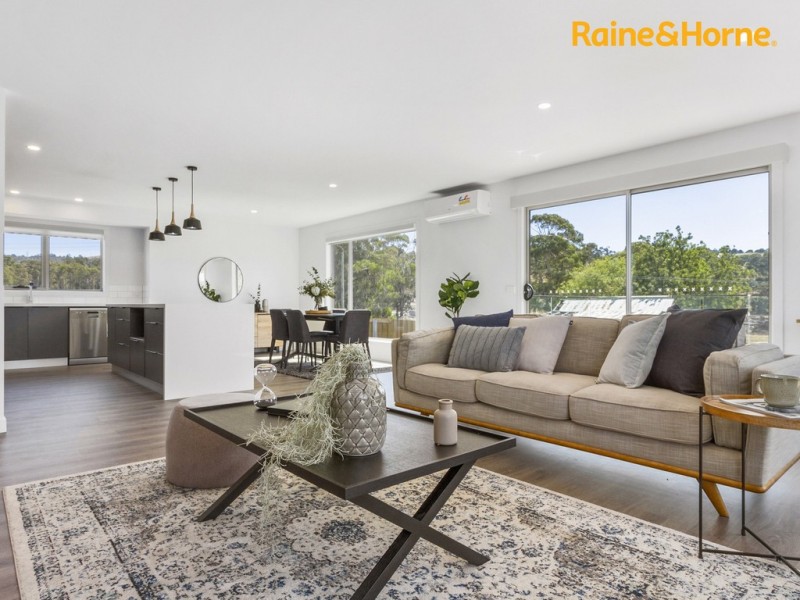 13 Reeves Crescent, Kingston TAS 7050