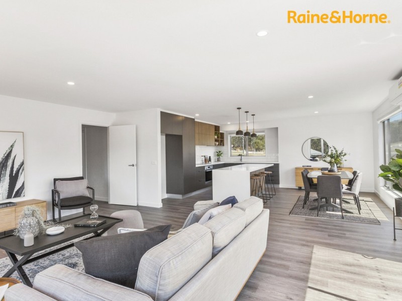 13 Reeves Crescent, Kingston TAS 7050