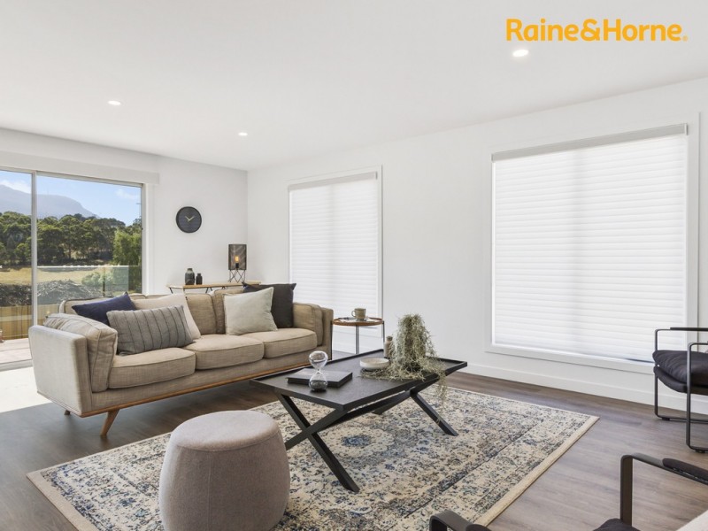13 Reeves Crescent, Kingston TAS 7050