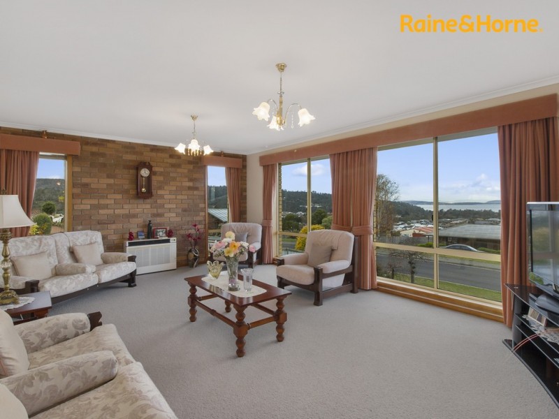 18 Foley Road, Kingston TAS 7050