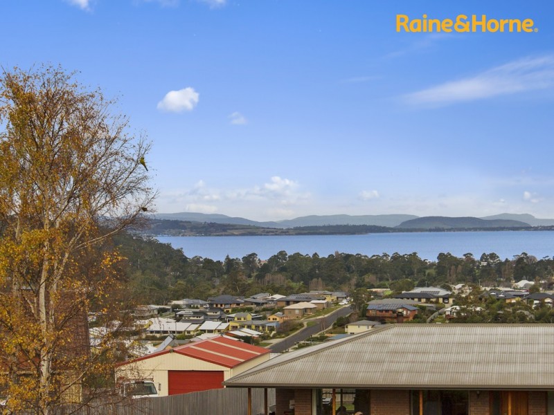 18 Foley Road, Kingston TAS 7050