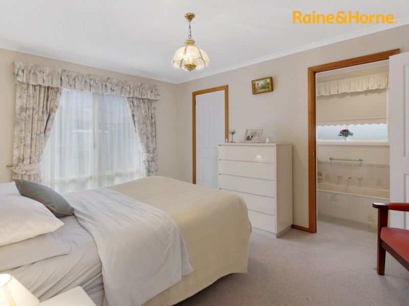 18 Foley Road, Kingston TAS 7050