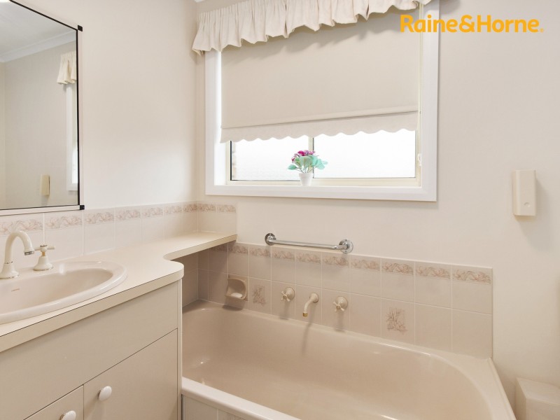 18 Foley Road, Kingston TAS 7050