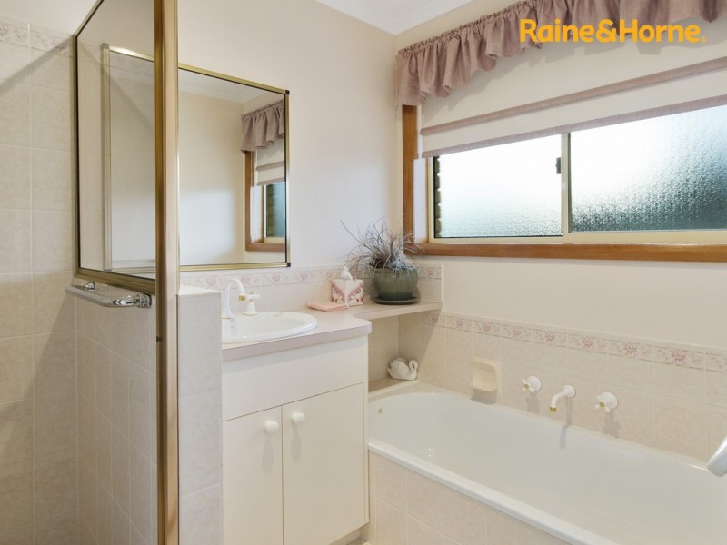 18 Foley Road, Kingston TAS 7050