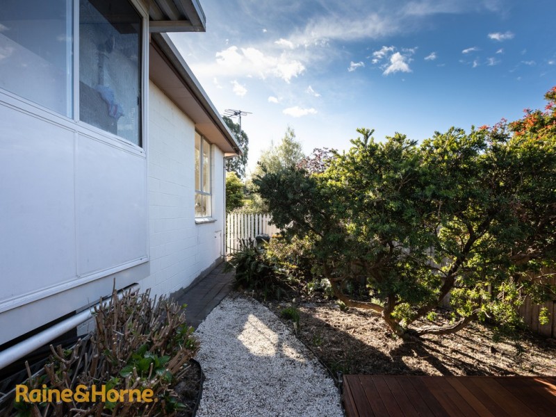 1/44 Crystal Downs Drive, Blackmans Bay TAS 7052