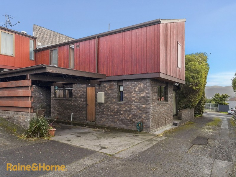 1/19 Nicholas Drive, Kingston Beach TAS 7050