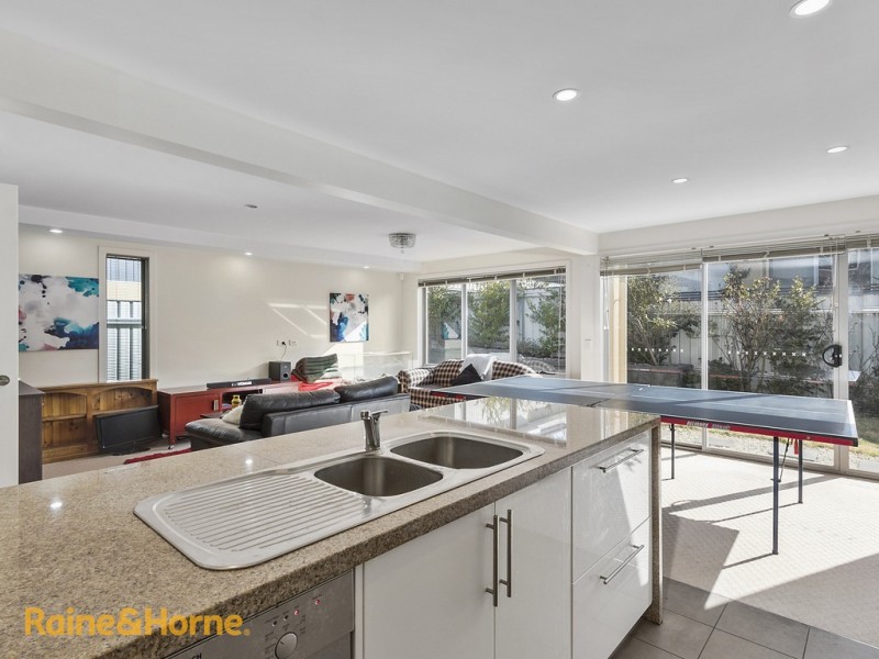 13/10 Dension Street, Kingston TAS 7050