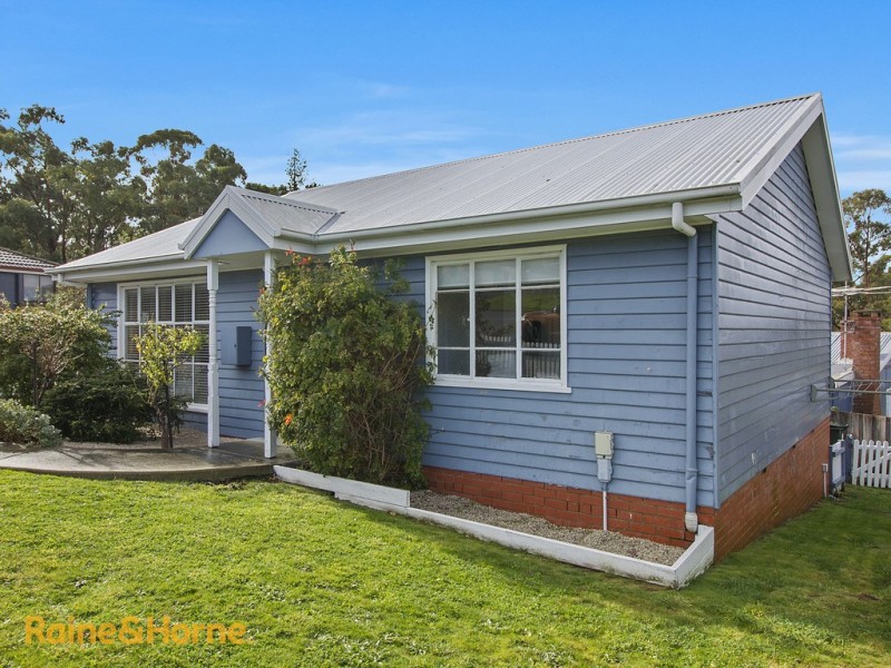 140B Roslyn Avenue, Blackmans Bay TAS 7052