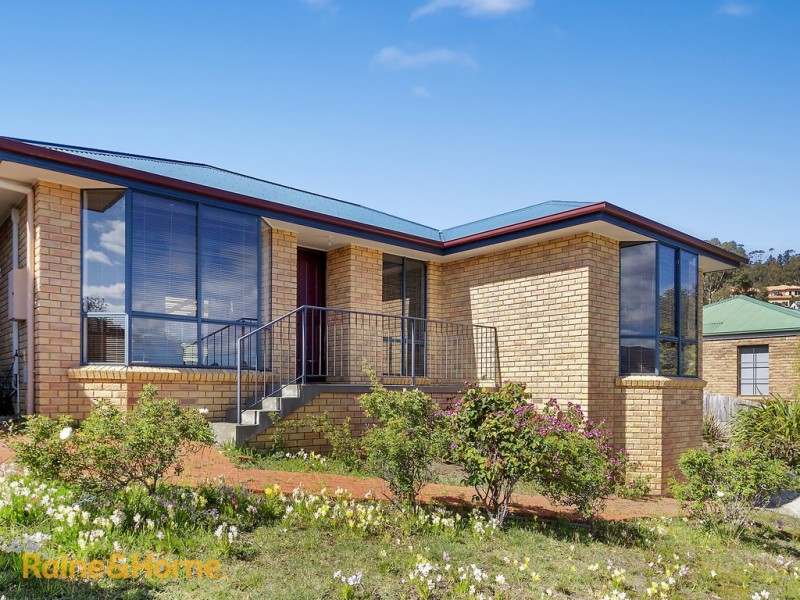 11 Fairview Drive, Kingston TAS 7050