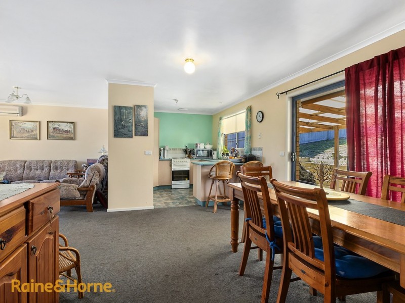 11 Fairview Drive, Kingston TAS 7050