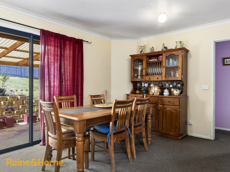 11 Fairview Drive, Kingston TAS 7050