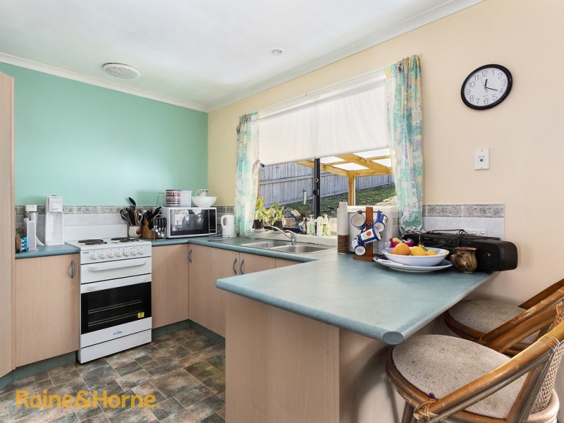 11 Fairview Drive, Kingston TAS 7050