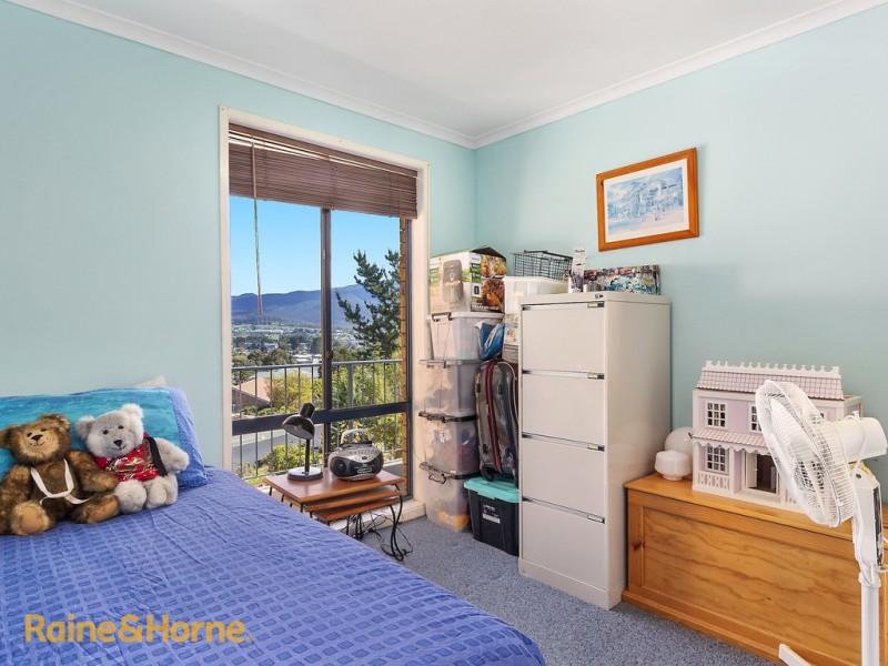 11 Fairview Drive, Kingston TAS 7050