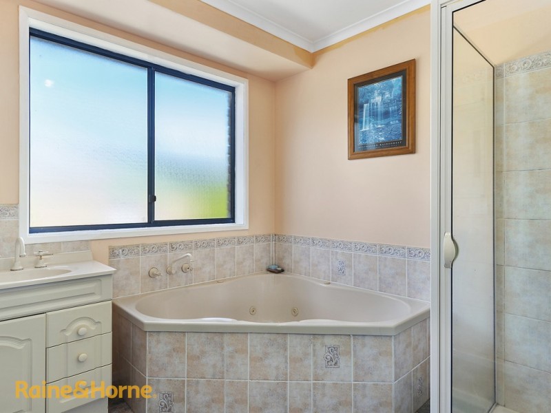 11 Fairview Drive, Kingston TAS 7050