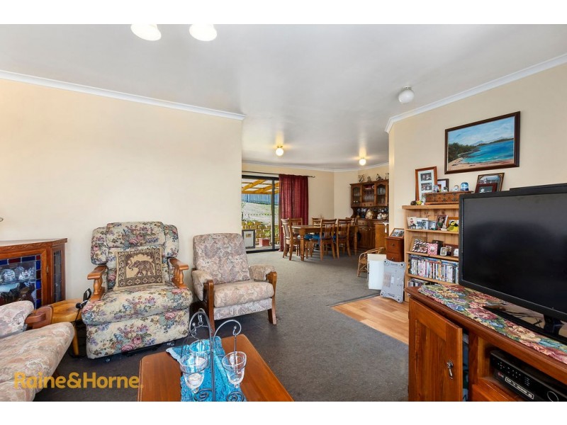 11 Fairview Drive, Kingston TAS 7050