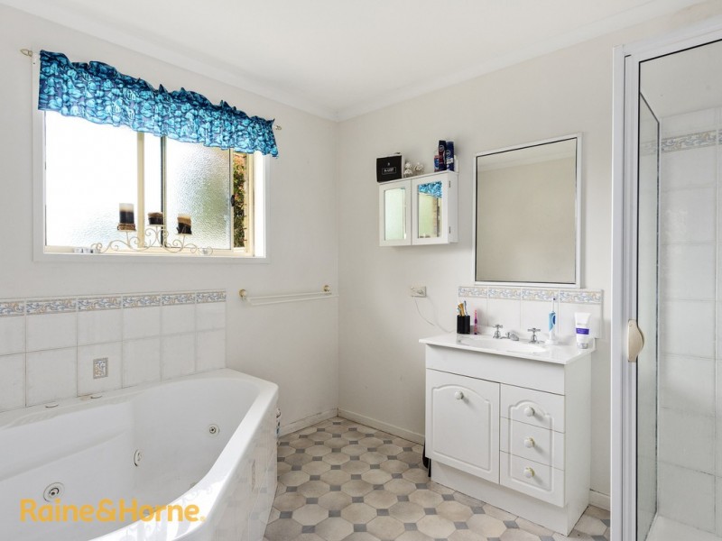 4 Iris Court, Kingston TAS 7050