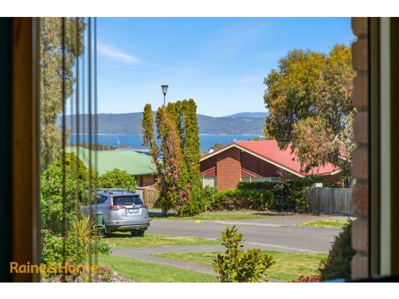 19 Mariner Circle, Huntingfield TAS 7055