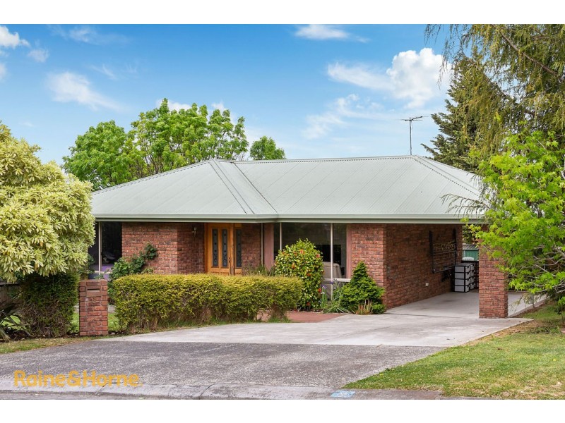 8 Thistle Down, Huntingfield TAS 7055