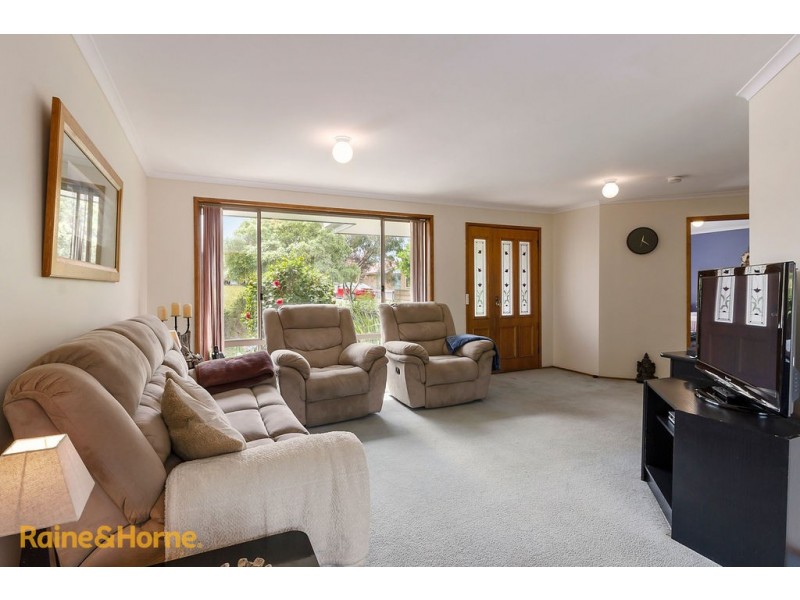 8 Thistle Down, Huntingfield TAS 7055