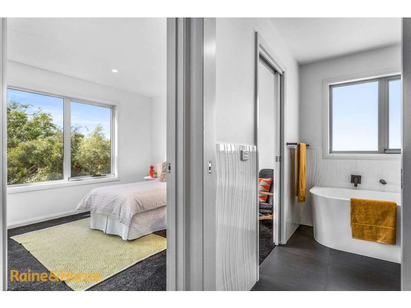 6/25 Powell Road, Blackmans Bay TAS 7052