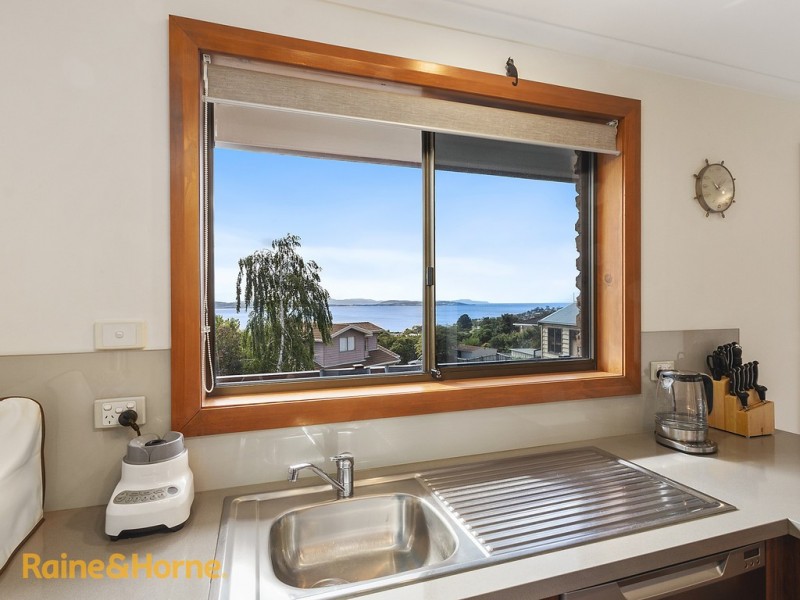 19 Ashley Court, Blackmans Bay TAS 7052