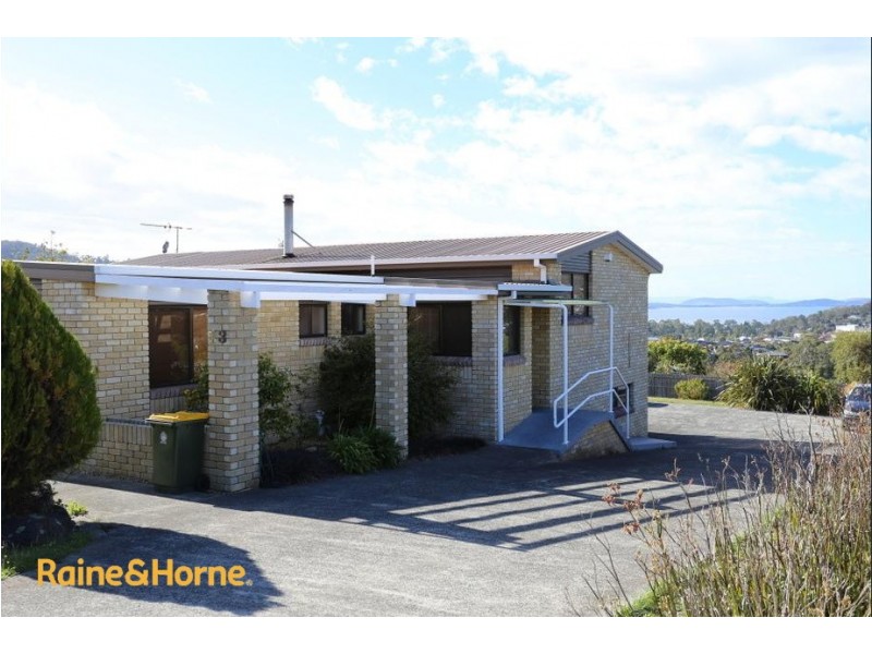 13 Foley Road, Kingston TAS 7050