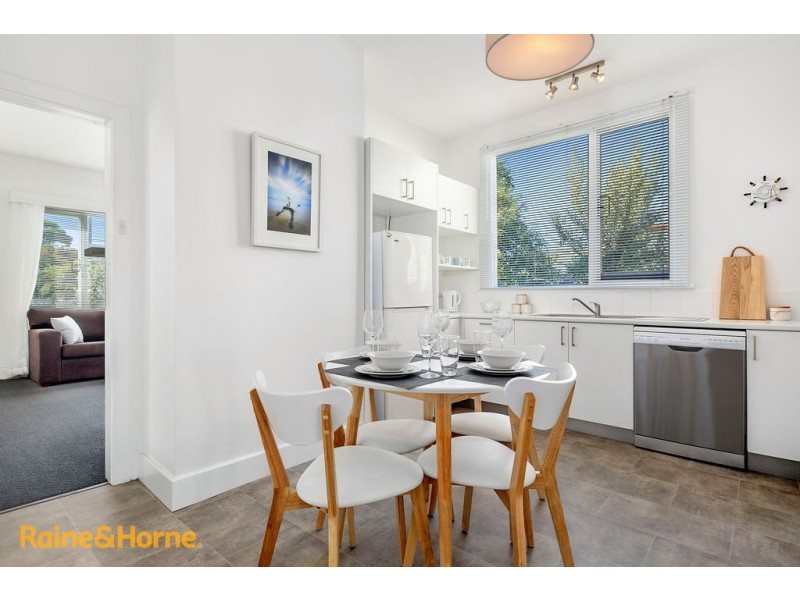 18 Windsor Street, Kingston Beach TAS 7050