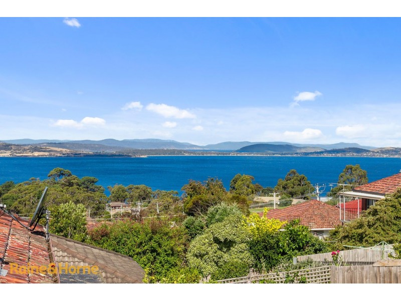 5 Amarina Court, Kingston Beach TAS 7050