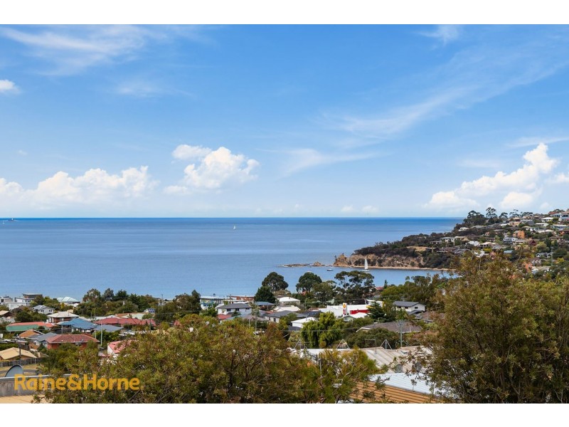 7/30 Pearl Place, Blackmans Bay TAS 7052