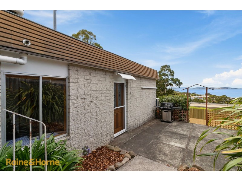 7/30 Pearl Place, Blackmans Bay TAS 7052