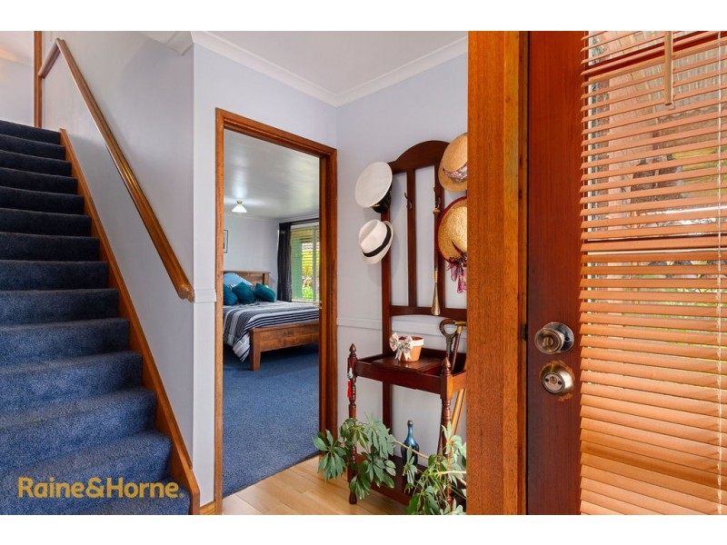 5 Coral Place, Blackmans Bay TAS 7052