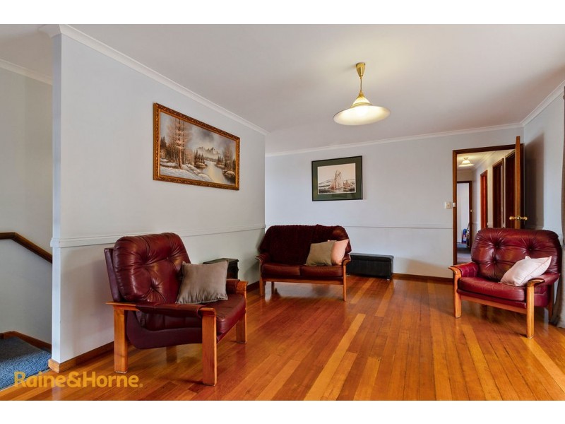 5 Coral Place, Blackmans Bay TAS 7052