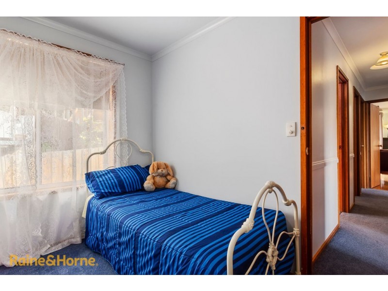 5 Coral Place, Blackmans Bay TAS 7052