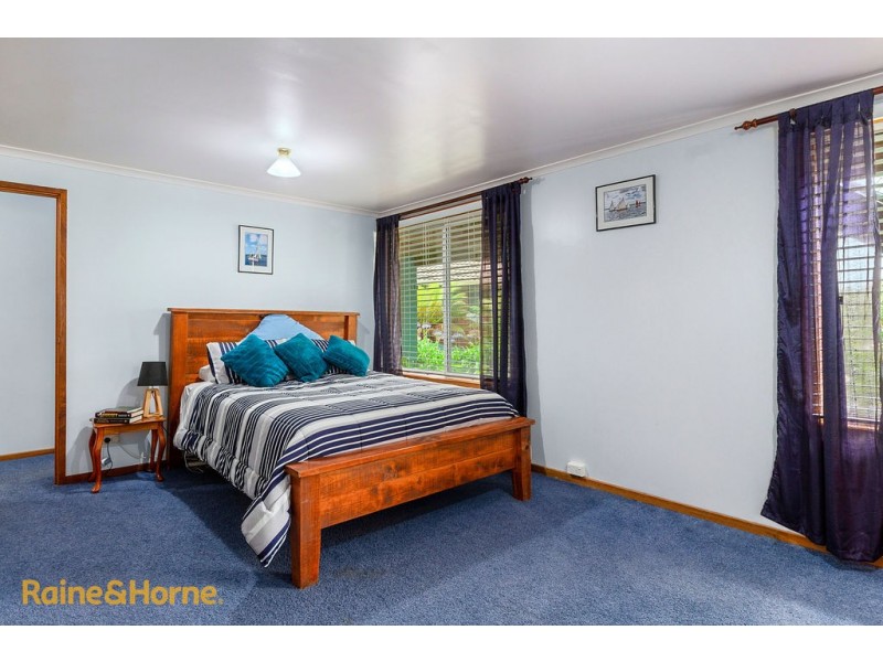 5 Coral Place, Blackmans Bay TAS 7052