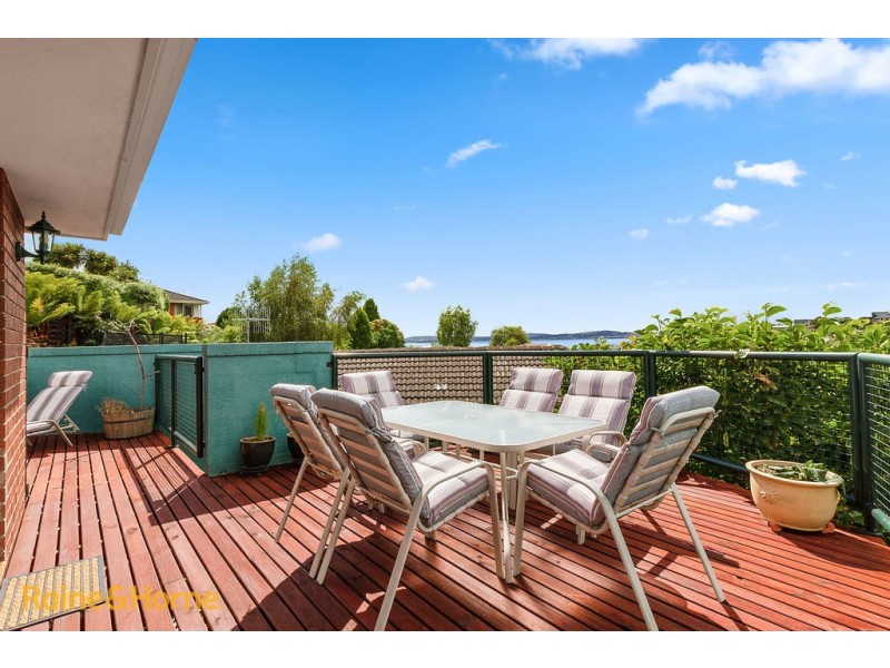 5 Coral Place, Blackmans Bay TAS 7052