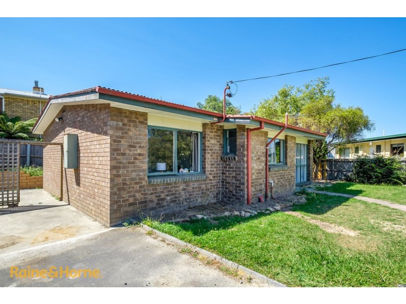 2/158 Roslyn Avenue, Blackmans Bay TAS 7052